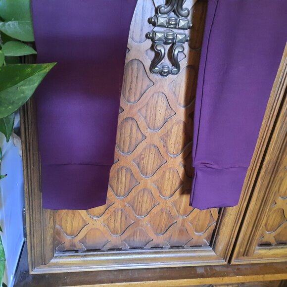 NO BOUNDARIES Tie-Waist Cuffed Leggings - Plum/Purple, Size S, NWT! - Picture 6 of 16